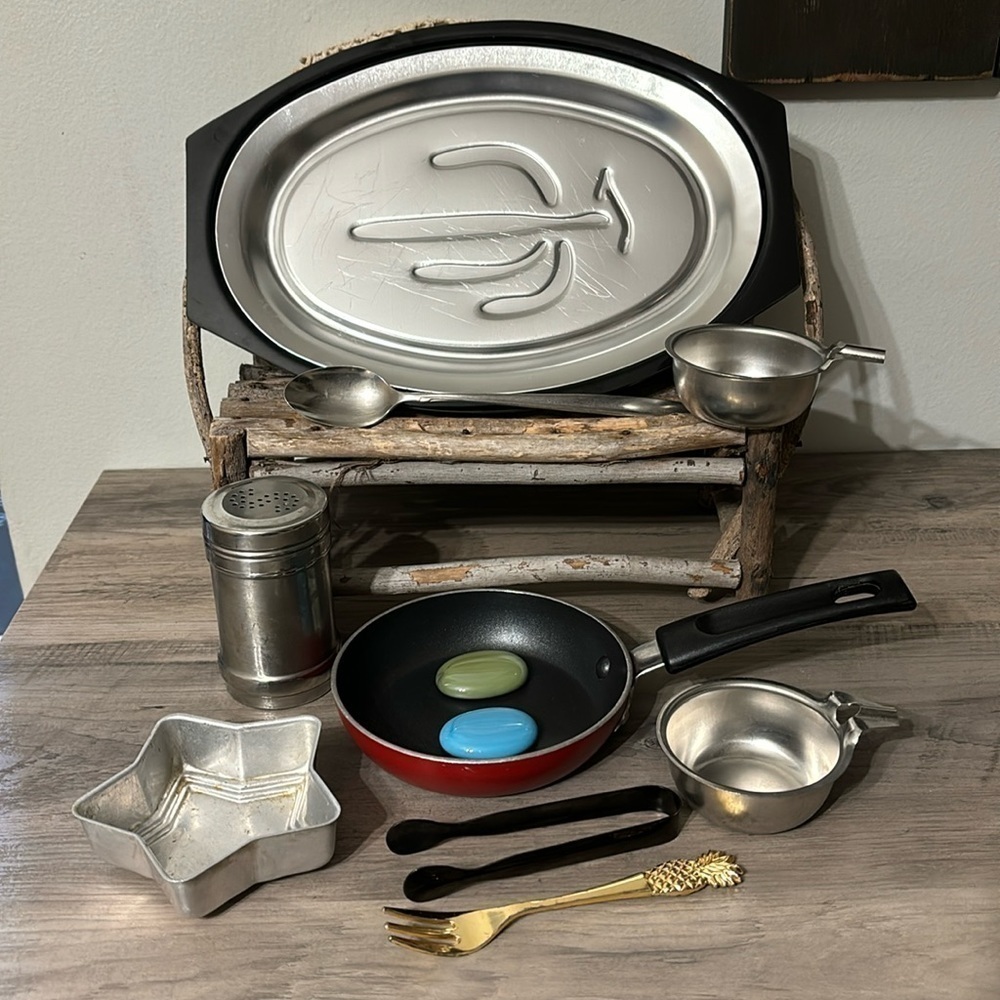 12 Pc LOOSE PARTS MUD KITCHEN "PUT IT IN A PAN" OUTDOOR KITCHEN PLAY SET
